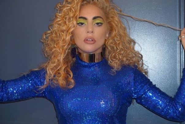 «Называйте меня Принцессой Персик»: Леди Гага показала упругие ягодицы