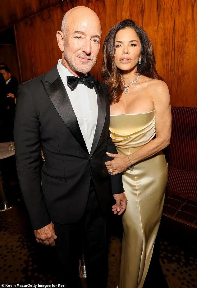 Lauren Sanchez Bezos stuns in $3 million necklace at Kering Foundation ...
