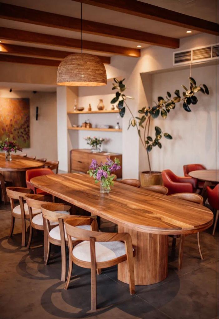 Tsaghkunk Restaurant & Glkhatun interior1.jpg (82 KB)