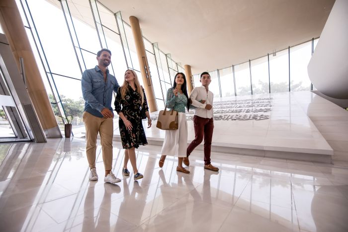 DTCM_Etihad Museum_Asian and European Couples 13.jpg (55 KB)