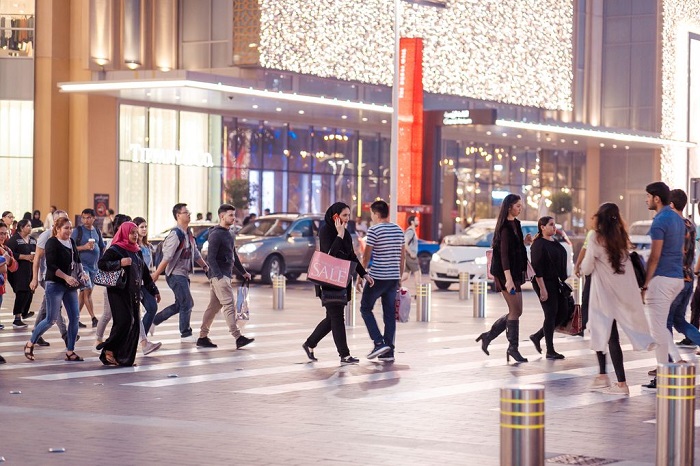 Large-Dubai mall_Shopping.jpg (150 KB)