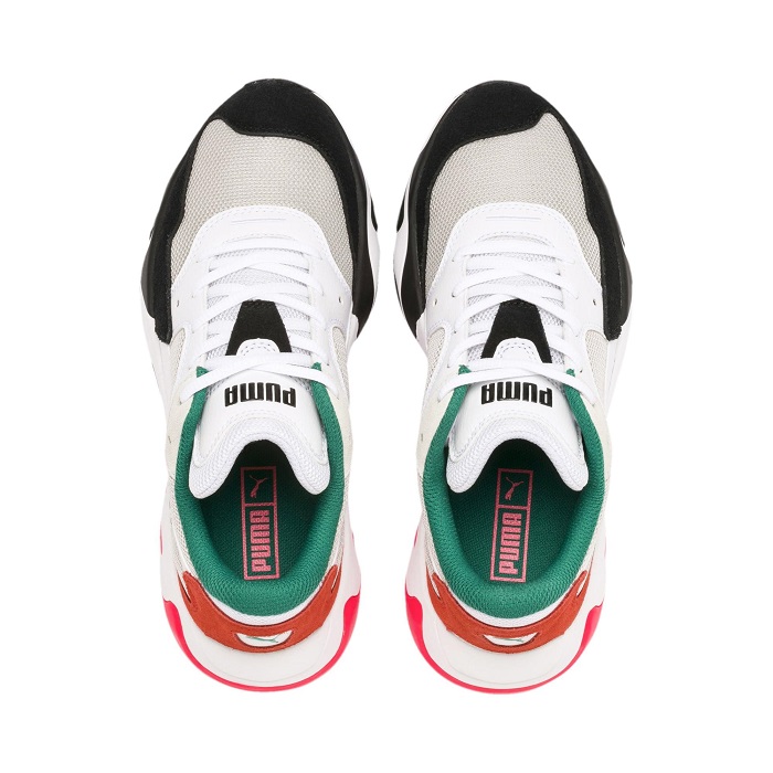 puma branded sports shoes
