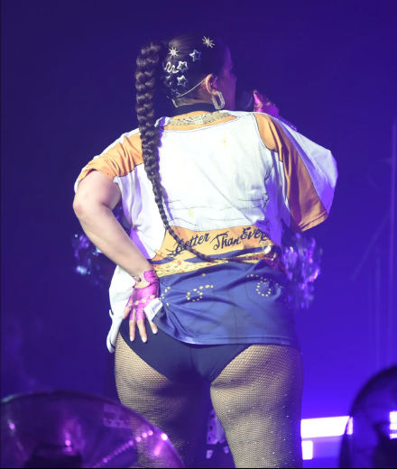 nelly.png (395 KB)