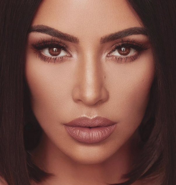 Kim Kardashian Shows Off Without Makeup