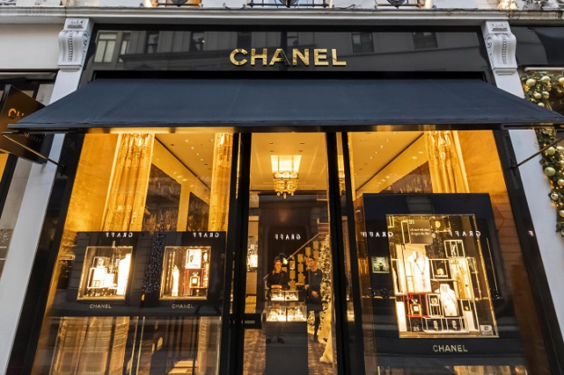 Chanel limits purchase of their most popular handbags