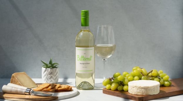 Wine Story: International Sauvignon Blanc Day - celebration of your favorite white wine